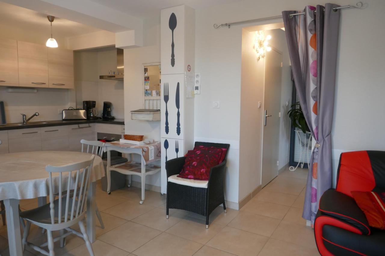 Le Logis Des Grenouilles- Gites ล็องบาล ภายนอก รูปภาพ