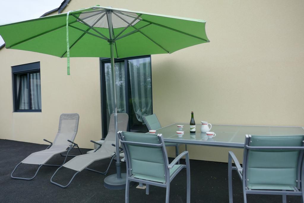 Le Logis Des Grenouilles- Gites ล็องบาล ภายนอก รูปภาพ