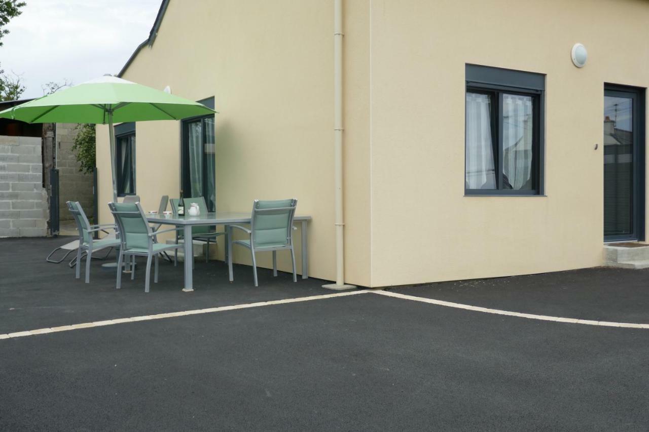 Le Logis Des Grenouilles- Gites ล็องบาล ภายนอก รูปภาพ
